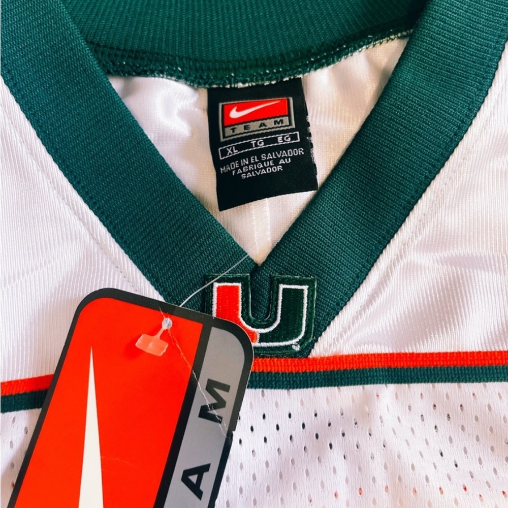 Nike White and Green Team Jersey - Picture 6 of 9